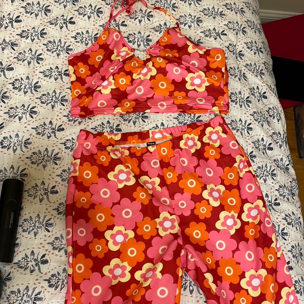 70s outfit set great for Bach party